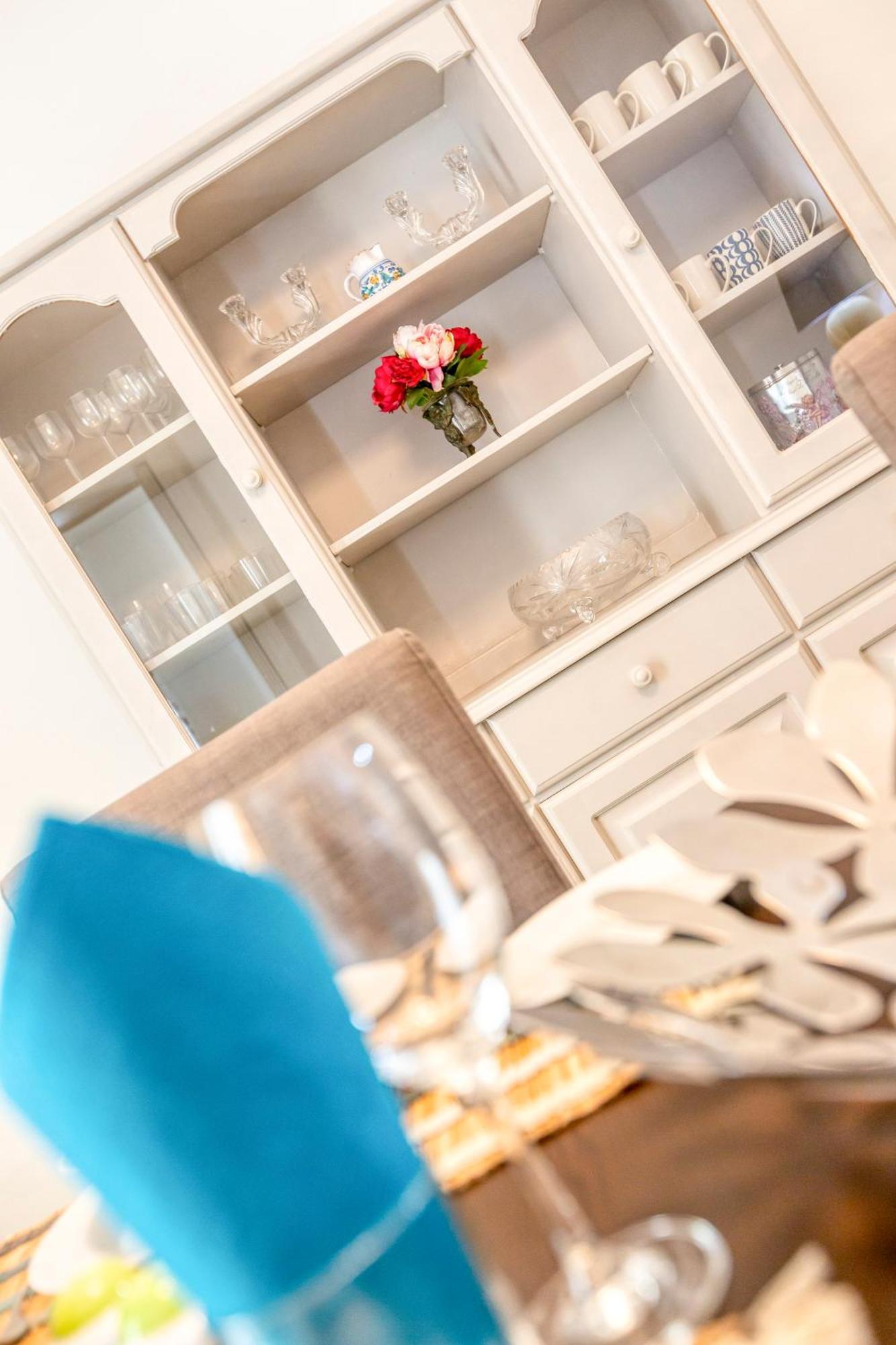 Holiday home Enormous Luxury 3-storey Townhouse, Rooftop Egas1-1 *
